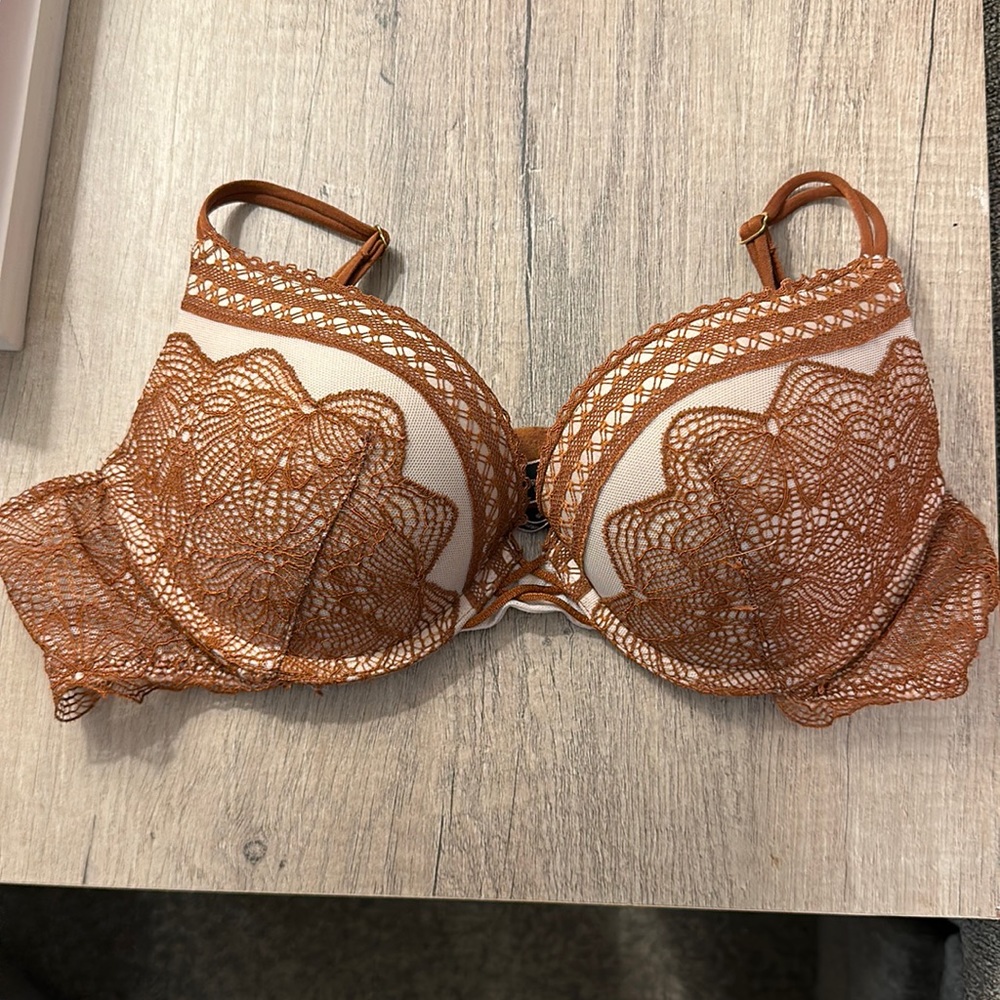 VS Bra
